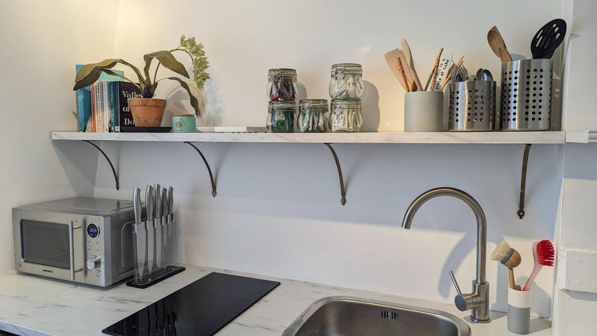 Charming & Quaint Old Compton Apartamento - Quiet Guests Only Allowed, No Parties Allowed, Over 25 Years Old Or Families 런던 외부 사진